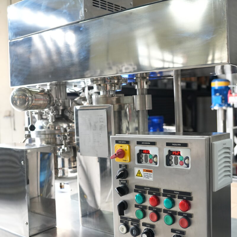 Multimix Lab High Shear Mixer 5L with control panel and working table