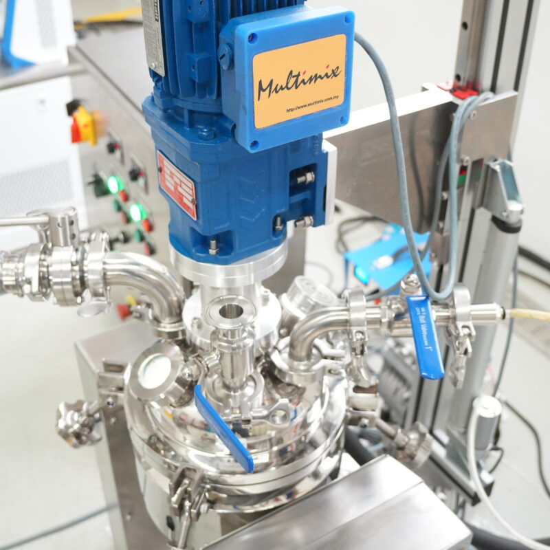 Multimix Vacuum High Torque Mixer with tilting