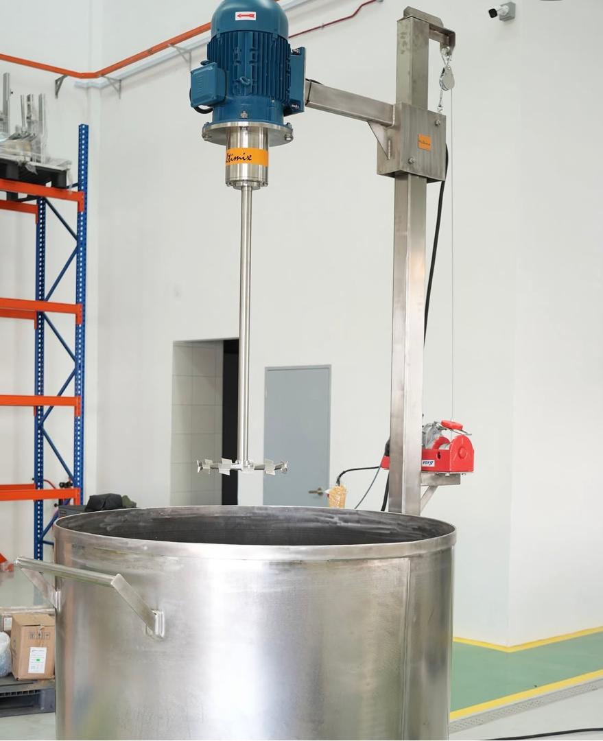 Multimix Batch High Speed Disperser with electrical lifting