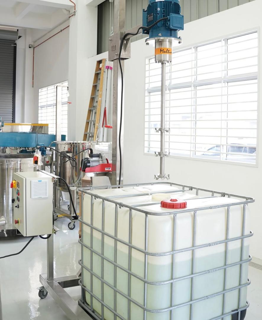 Multimix Batch High Speed Disperser with electrical lifting